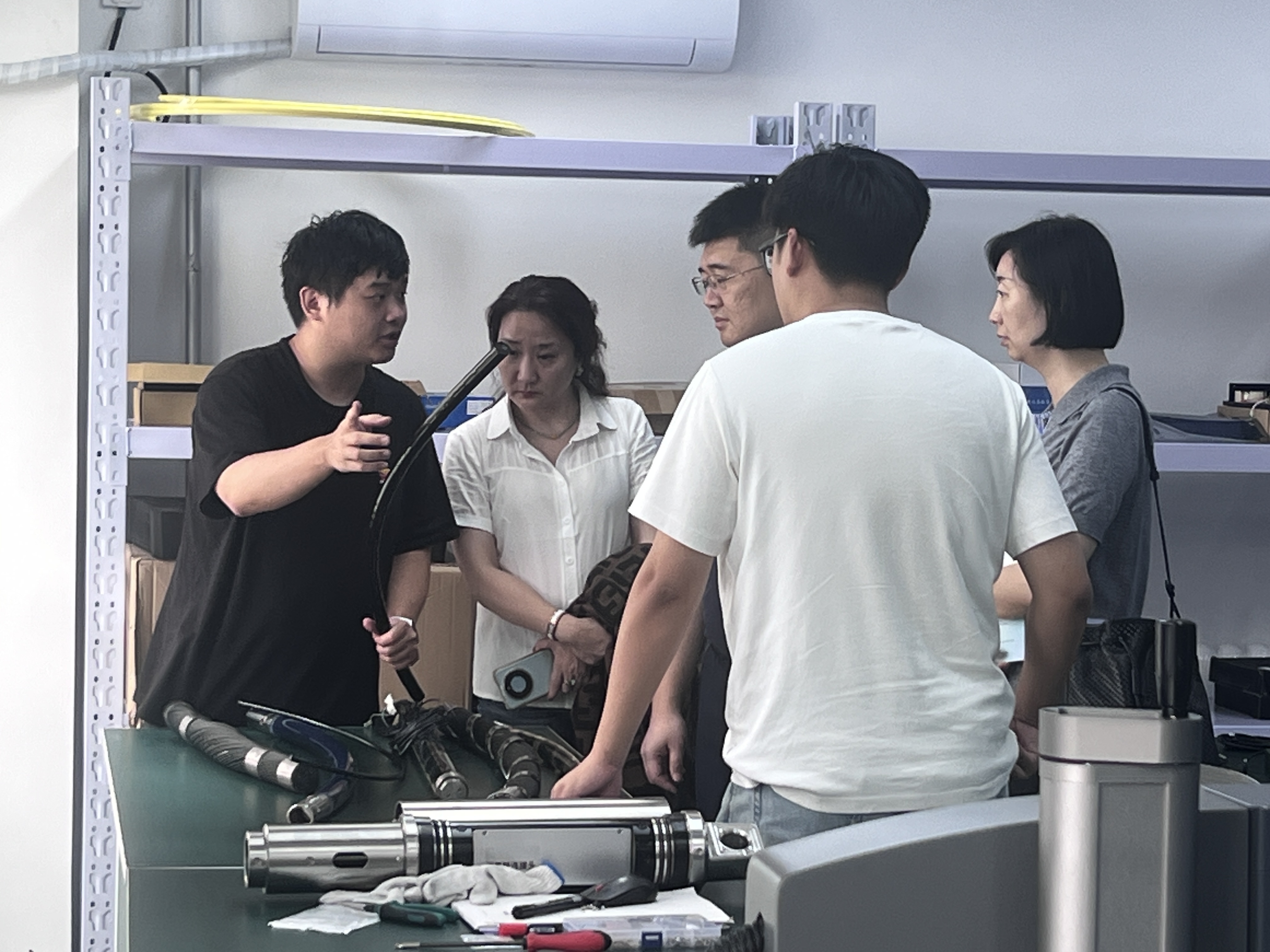 無(wú)錫政企團(tuán)探訪哈船光科 光纖傳感成果迎來(lái)合作新機(jī)遇 無(wú)錫政企團(tuán)探訪哈船光科 光纖傳感成果迎來(lái)合作新機(jī)遇